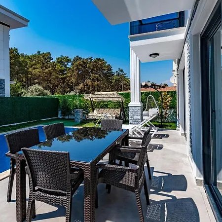 Salkım- 4 Bedroom In Oludeniz *