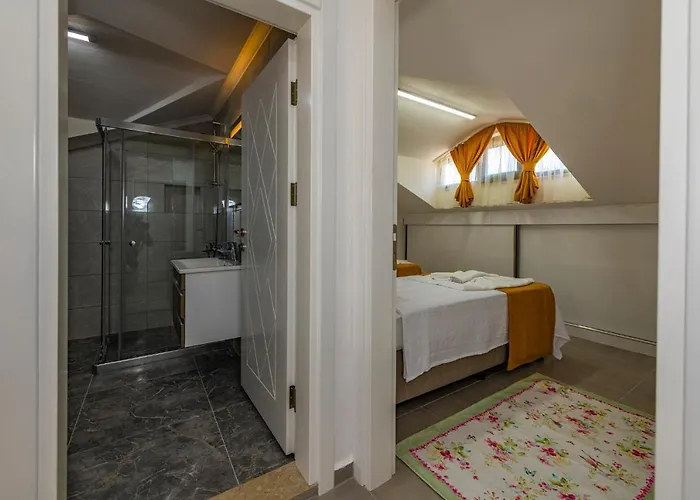 Vila Salkim- 4 Bedroom In Oludeniz Fethiye