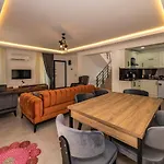 Salkim- 4 Bedroom In Oludeniz فيلة *