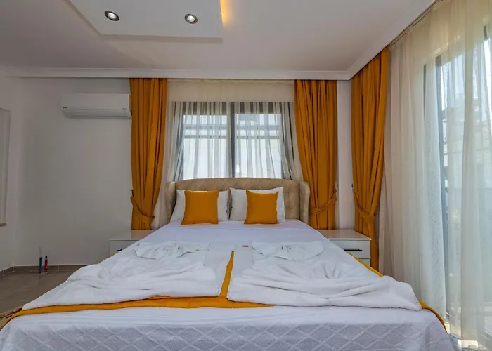 Salkim- 4 Bedroom In Oludeniz Villa